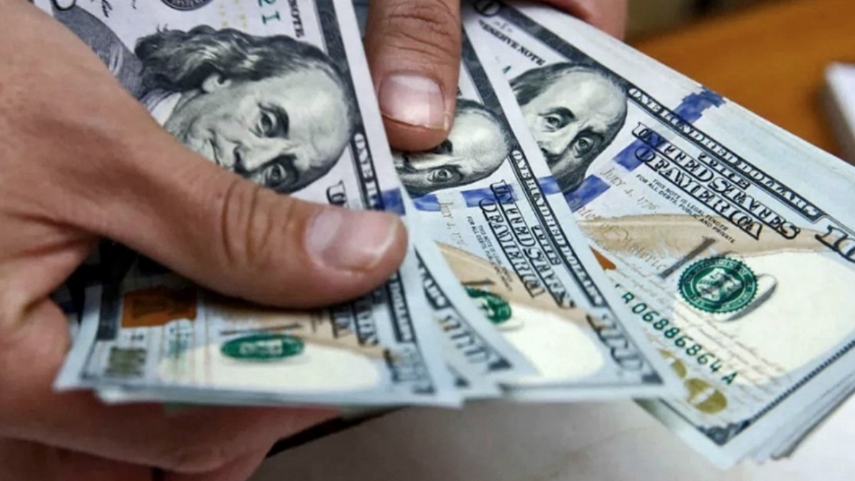 أعرف أسعار الدولار فى مقابل الجنية المصري اليوم السبت 11 يونيو 2022
