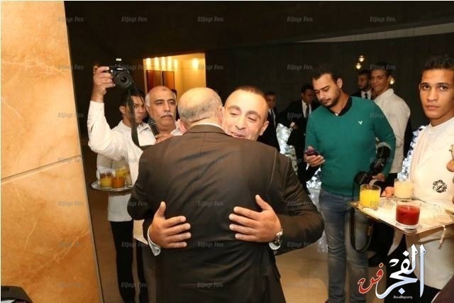 أحمد السقا بصحبة زوجته فى حفل زفاف عائلي  صور 